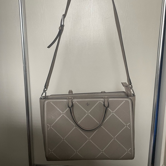 Tory Burch Handbags - Tory Burch shoulder bag, very good used condition